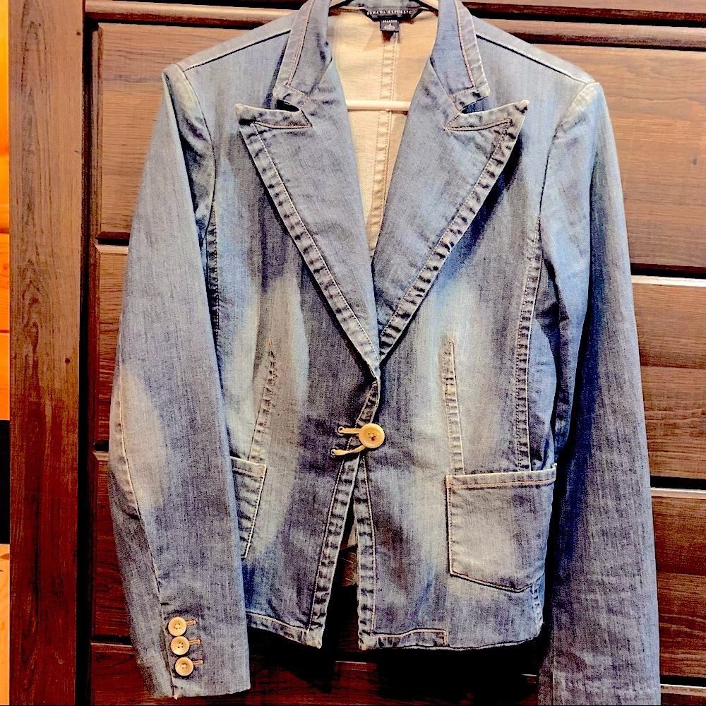 Denim Blazer Banana Republic Size 4 Single Button